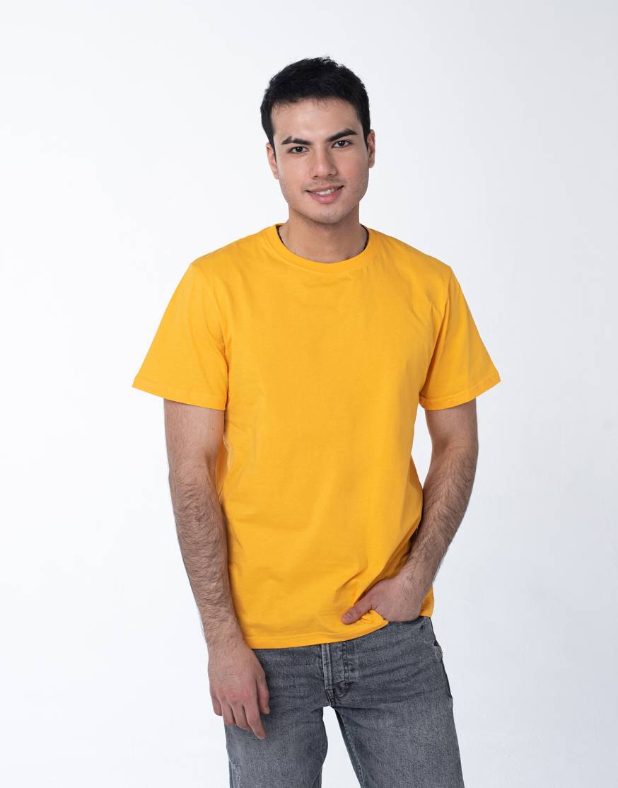 Жёлтая мужская футболка оптом